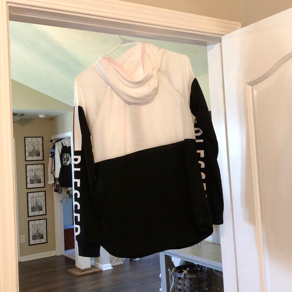 Blessed jacket - Picture 2 of 3